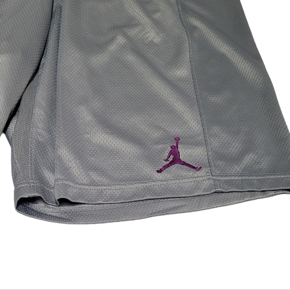 Nike Dri Fit Shorts - Picture 2 of 8